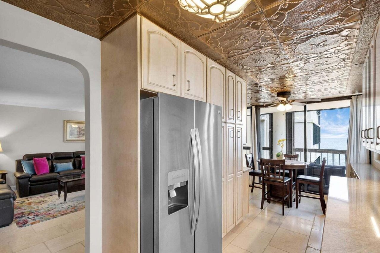 5380 N Ocean Drive, Unit 5 B, Singer Island, FL 33404 Photo