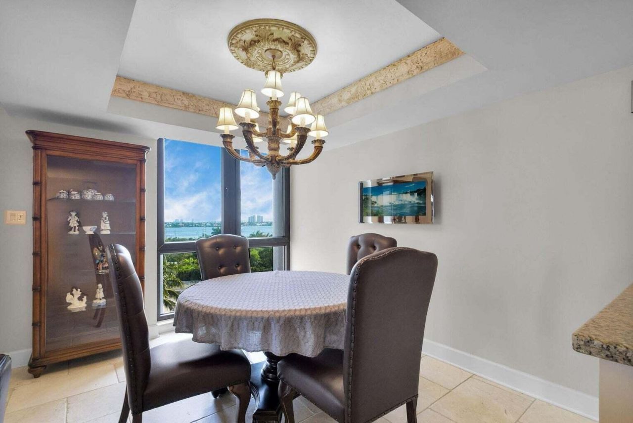 5380 N Ocean Drive, Unit 5 B, Singer Island, FL 33404 Photo