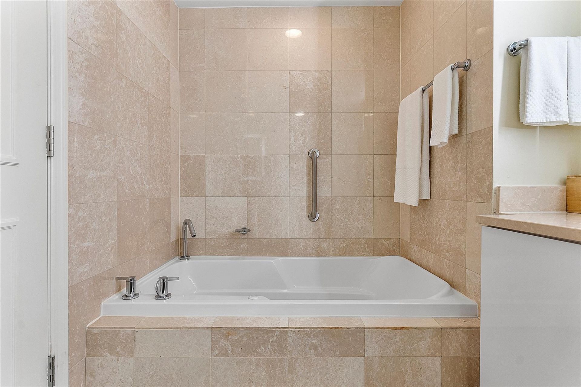 505 N Fort Lauderdale Beach Boulevard, Unit 1908, Fort Lauderdale, FL 33304 Photo