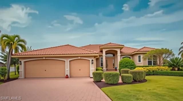 1098 Port Orange Way, Naples, FL 34120 Main Photo