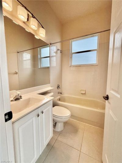 1098 Port Orange Way, Naples, FL 34120 Photo