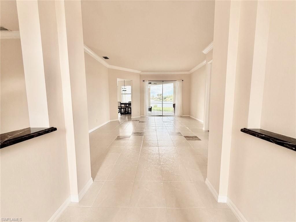 1098 Port Orange Way, Naples, FL 34120 Photo