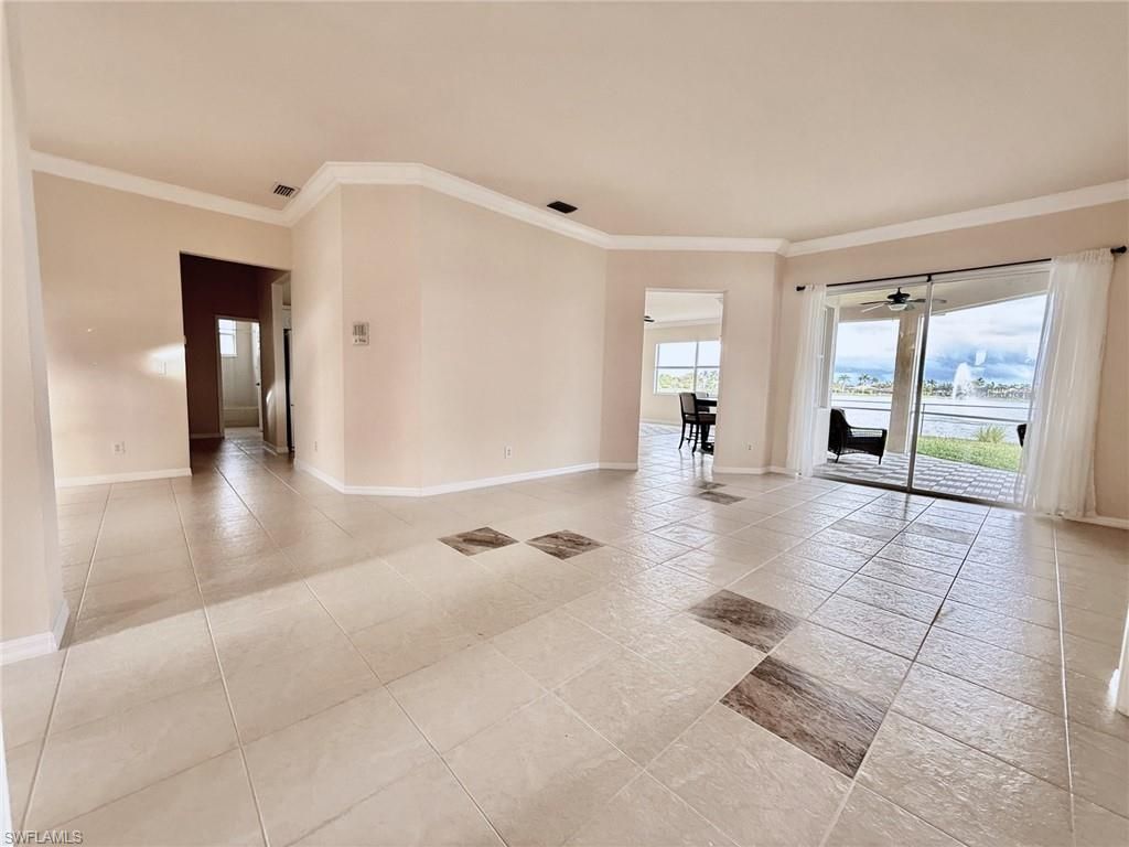 1098 Port Orange Way, Naples, FL 34120 Photo
