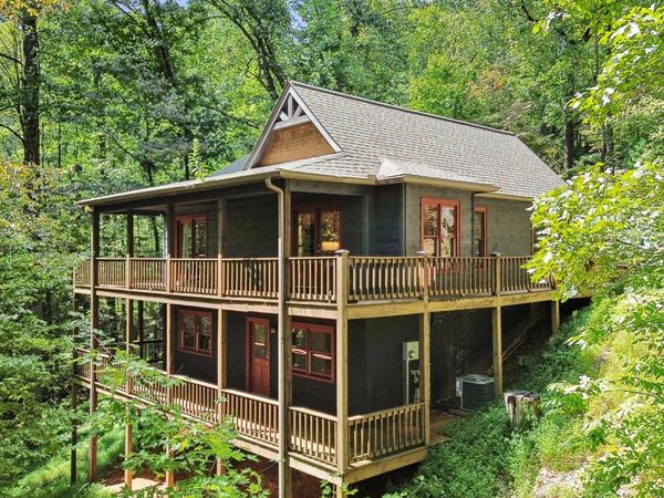 224 Dragon Tree Lane, Lakemont, GA 30552