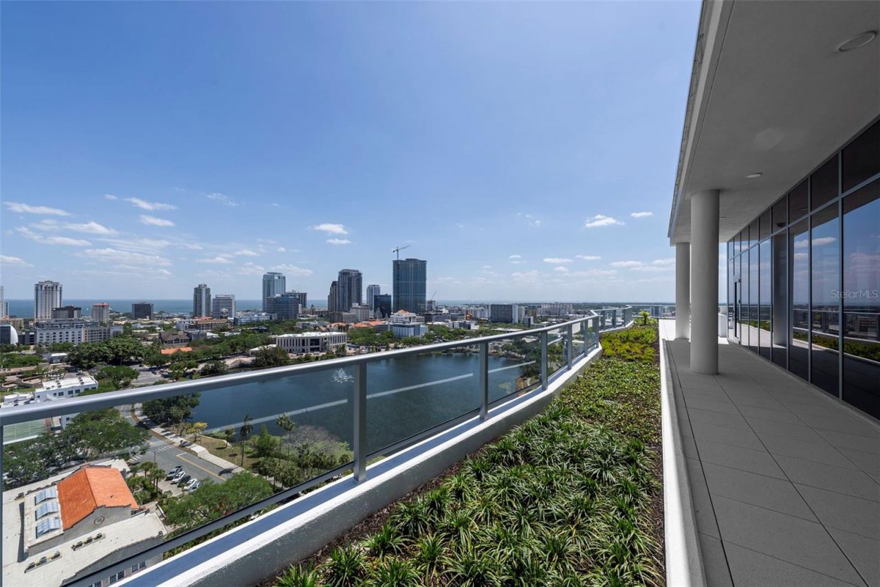 777 3rd Avenue N, Unit 1502, Saint Petersburg, FL 33701 Photo