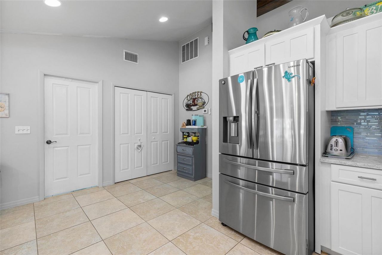 125 E Rhode Island Street, Edgewater, FL 32132 Photo