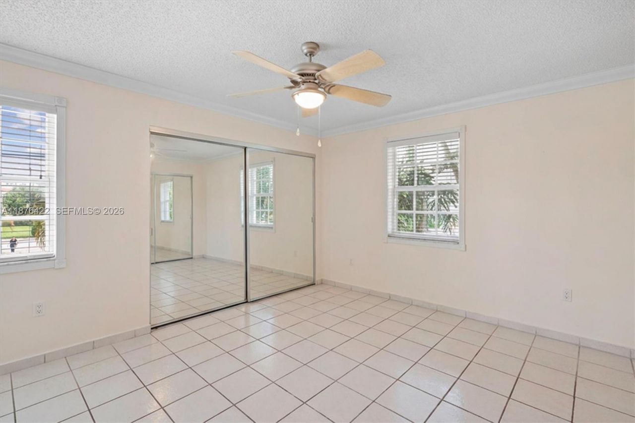 49 Majorca Ave, Unit 203, Coral Gables, FL 33134 Photo