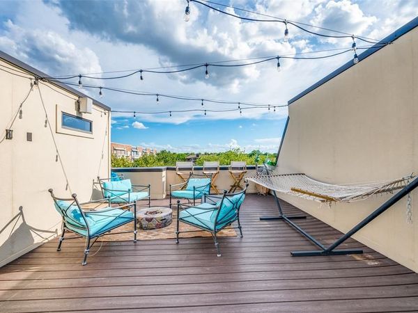 1140 S Adams Street, Fort Worth, TX 76104