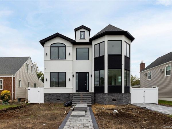 544 Arlington Road, Cedarhurst, NY 11516