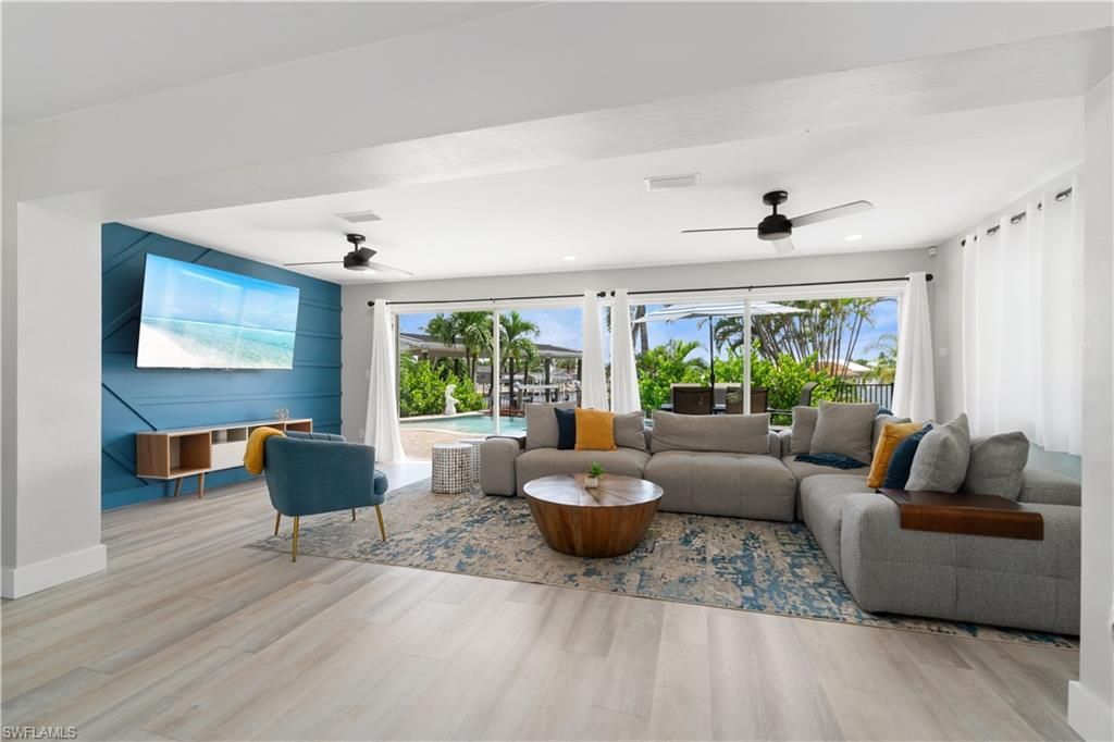 5161 Williams Dr, Fort Myers Beach, FL 33931 Photo