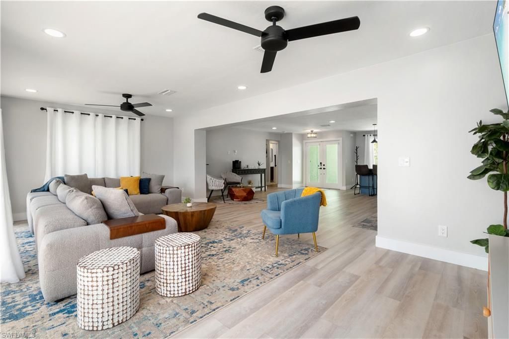 5161 Williams Dr, Fort Myers Beach, FL 33931 Photo