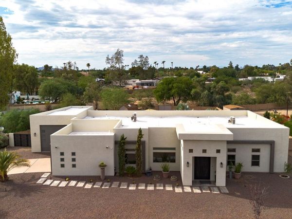 5868 E ONYX Avenue, Paradise Valley, AZ 85253