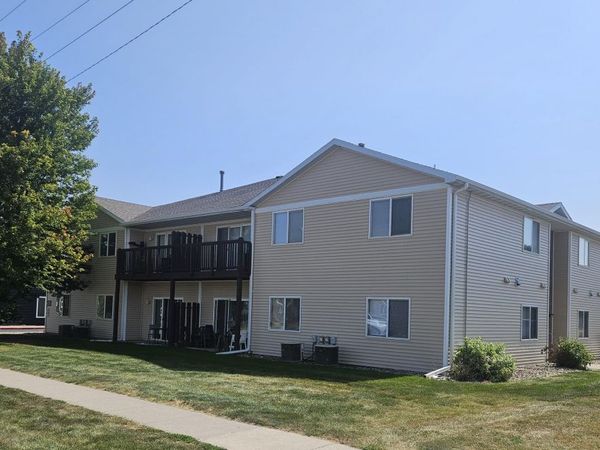 4524 Steinbeck Street, Ames, IA 50014