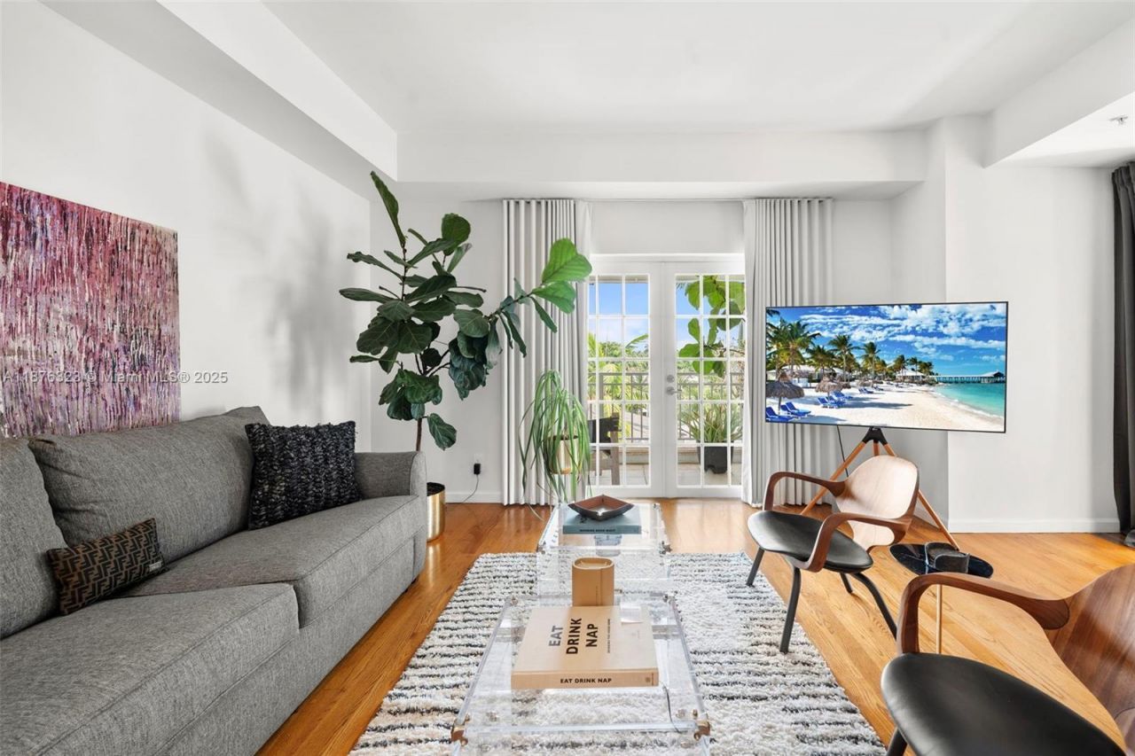 1415 Sunset Harbour Dr, Unit 406, Miami Beach, FL 33139 Photo