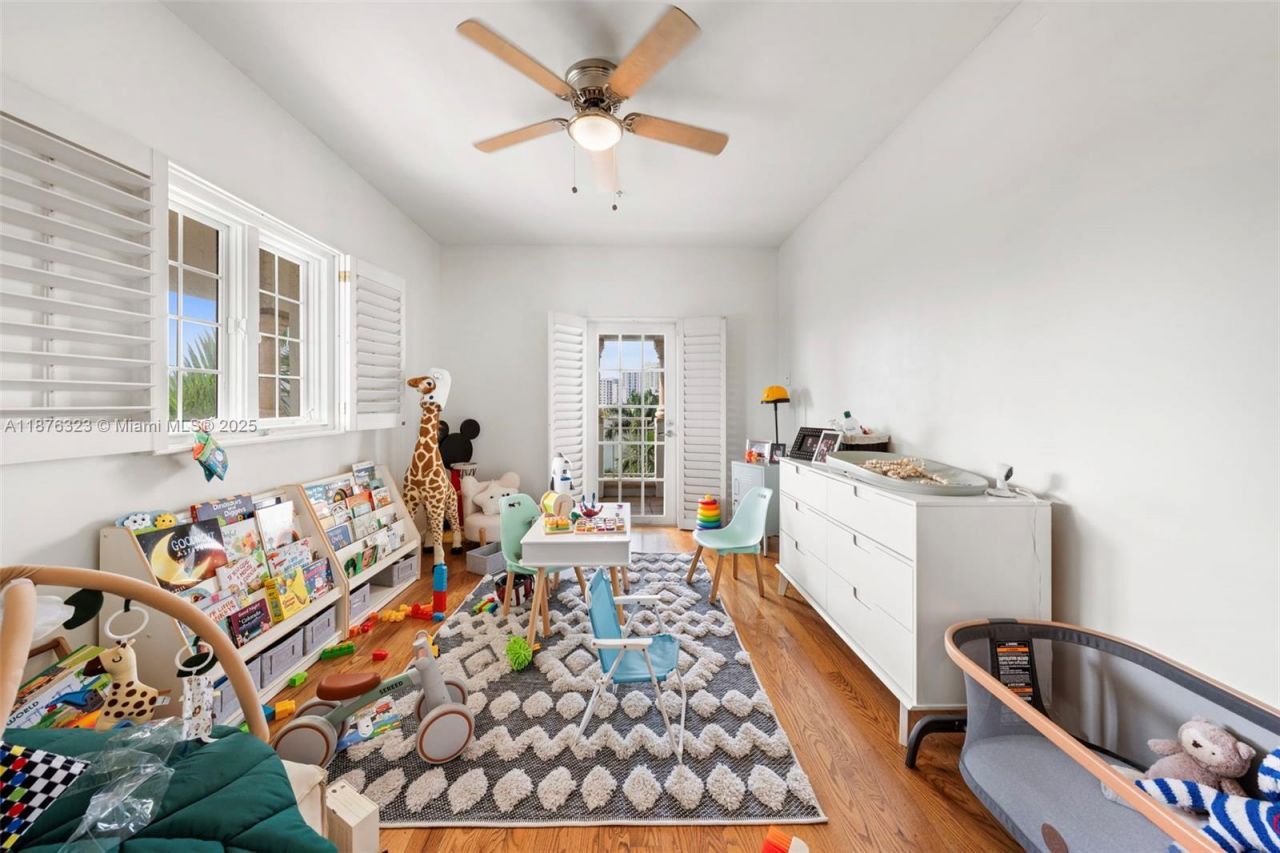 1415 Sunset Harbour Dr, Unit 406, Miami Beach, FL 33139 Photo