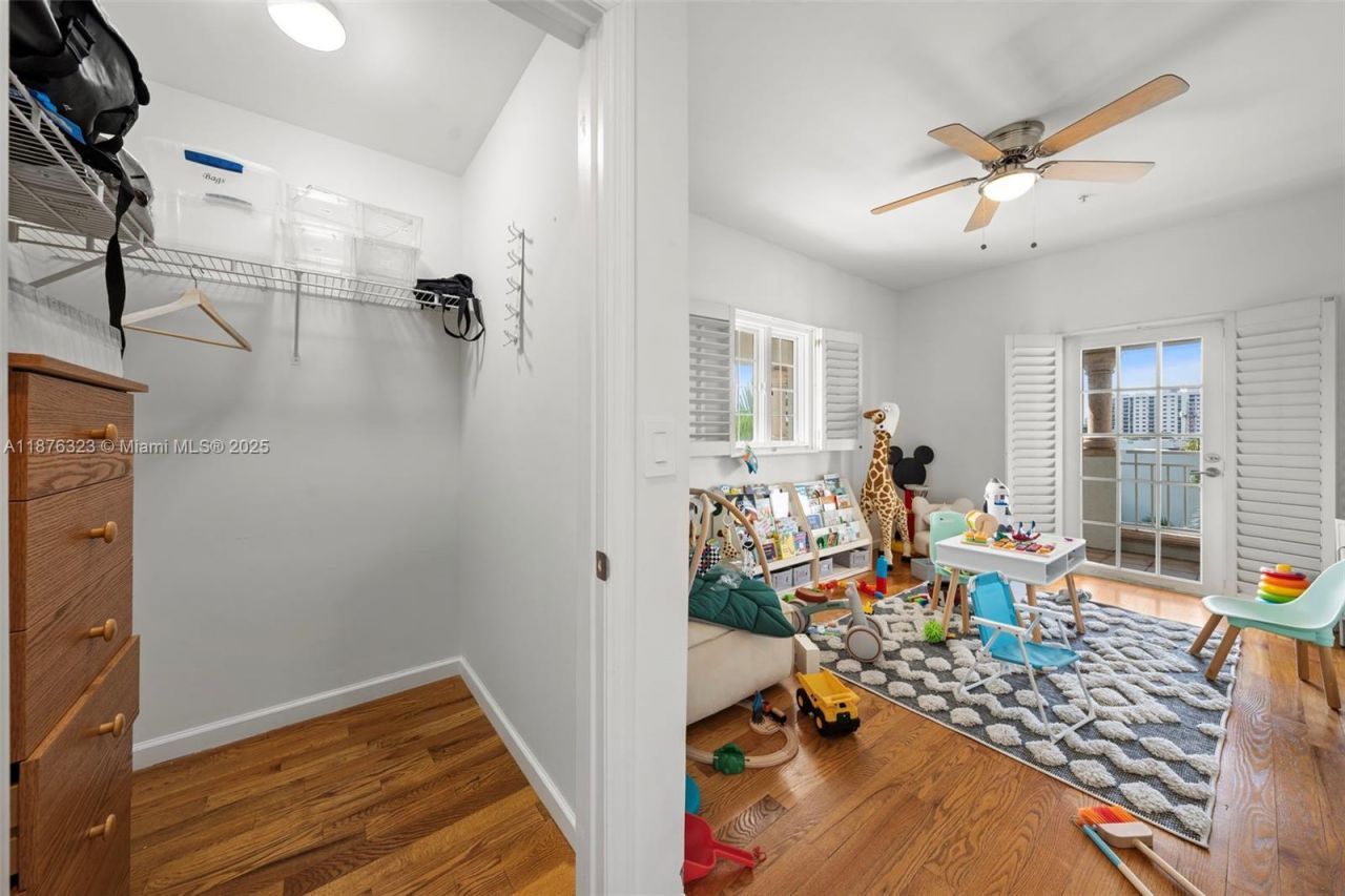 1415 Sunset Harbour Dr, Unit 406, Miami Beach, FL 33139 Photo