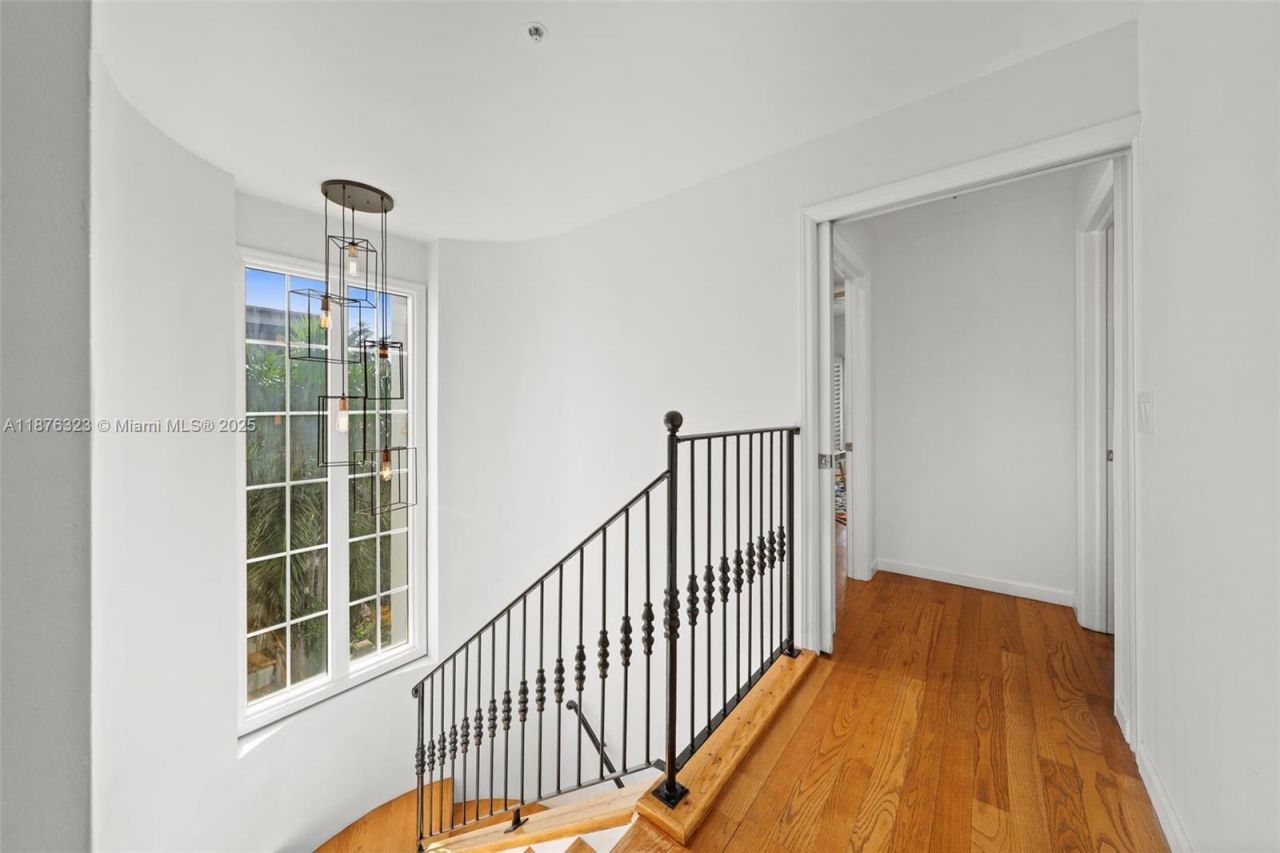 1415 Sunset Harbour Dr, Unit 406, Miami Beach, FL 33139 Photo