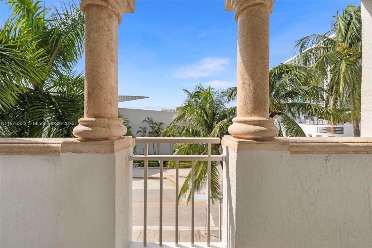 1415 Sunset Harbour Dr, Unit 406, Miami Beach, FL 33139 Photo