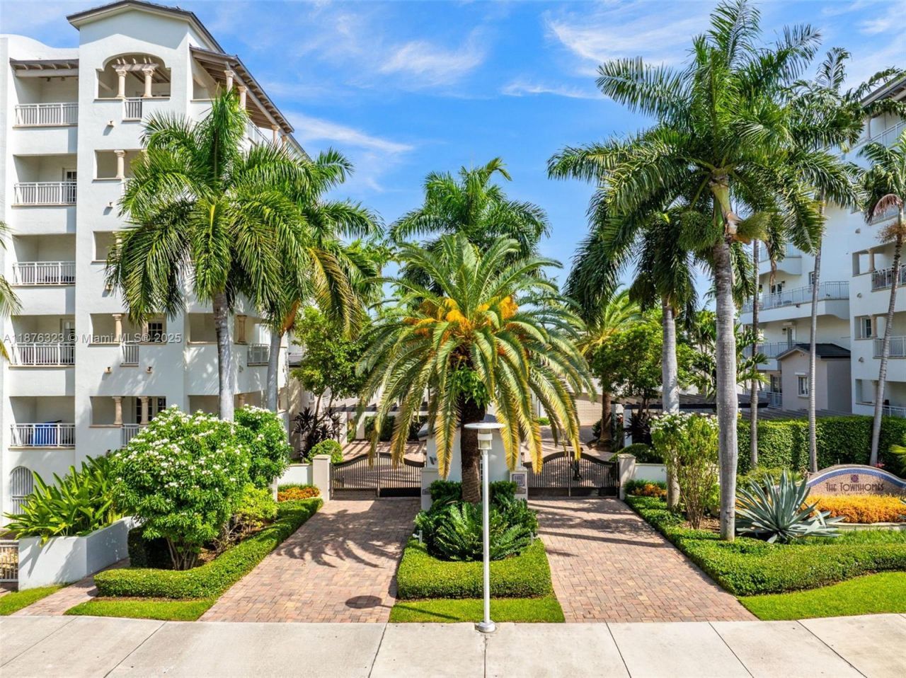 1415 Sunset Harbour Dr, Unit 406, Miami Beach, FL 33139 Photo