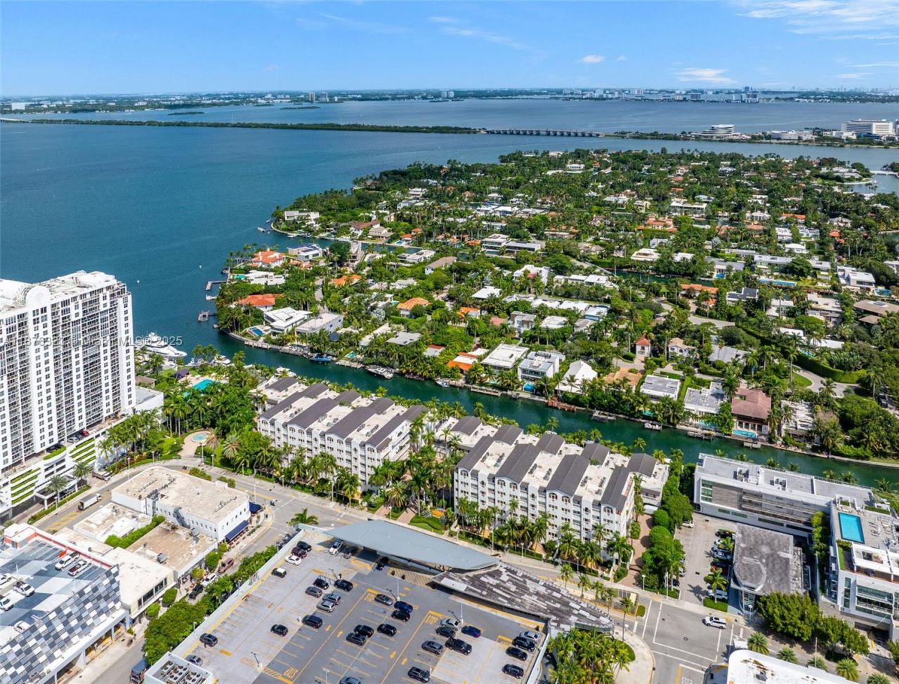 1415 Sunset Harbour Dr, Unit 406, Miami Beach, FL 33139 Photo