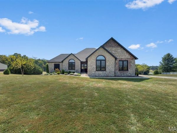 145 Saddlebrooke Ridge, Jackson, MO 63755