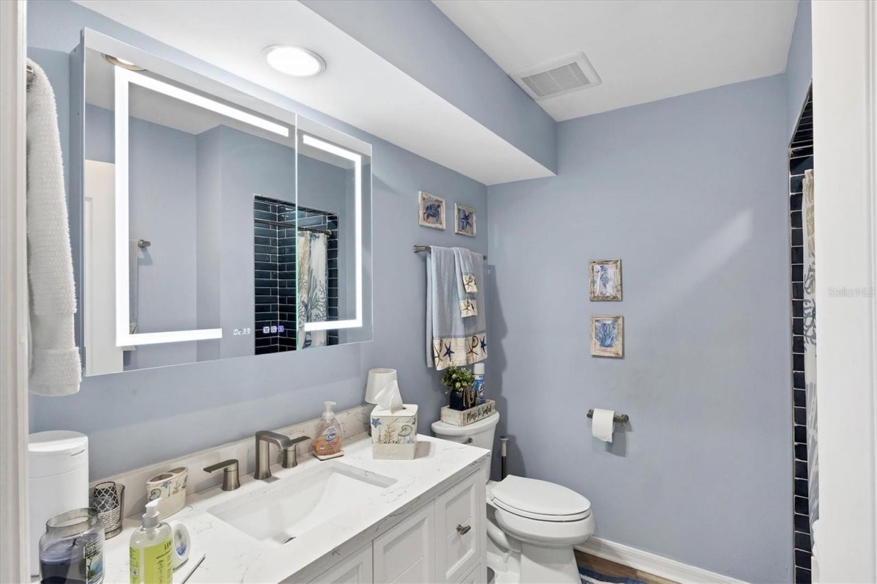 3701 54th Drive W, Unit 202, Bradenton, FL 34210 Photo