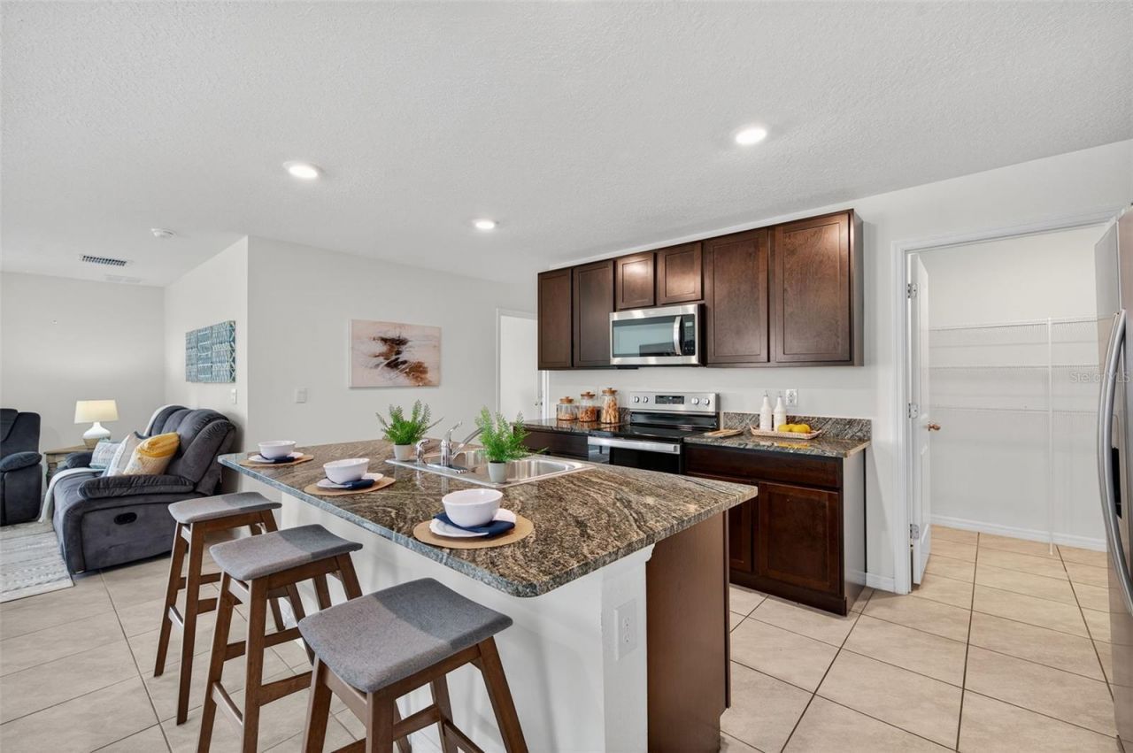 3819 Mannered Gold Avenue, Bradenton, FL 34208 Photo