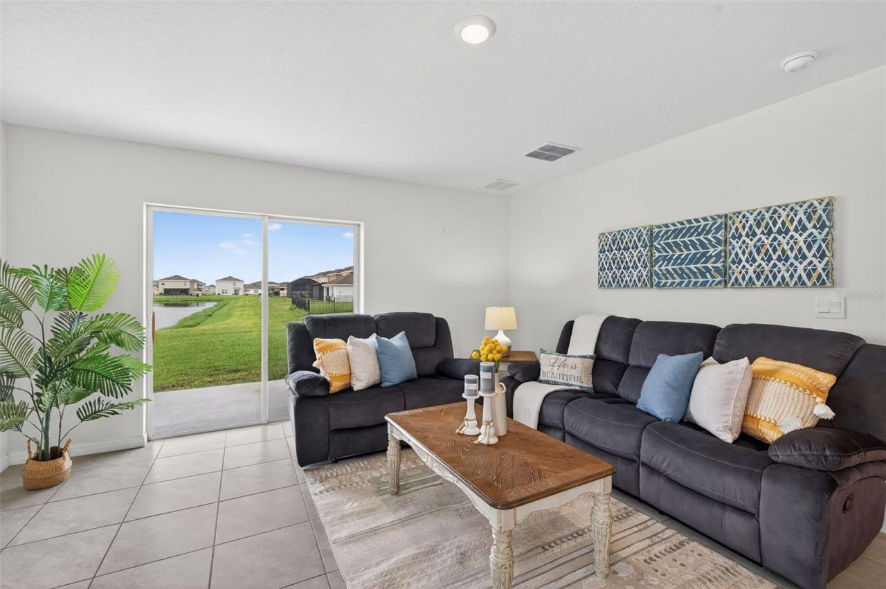 3819 Mannered Gold Avenue, Bradenton, FL 34208 Photo