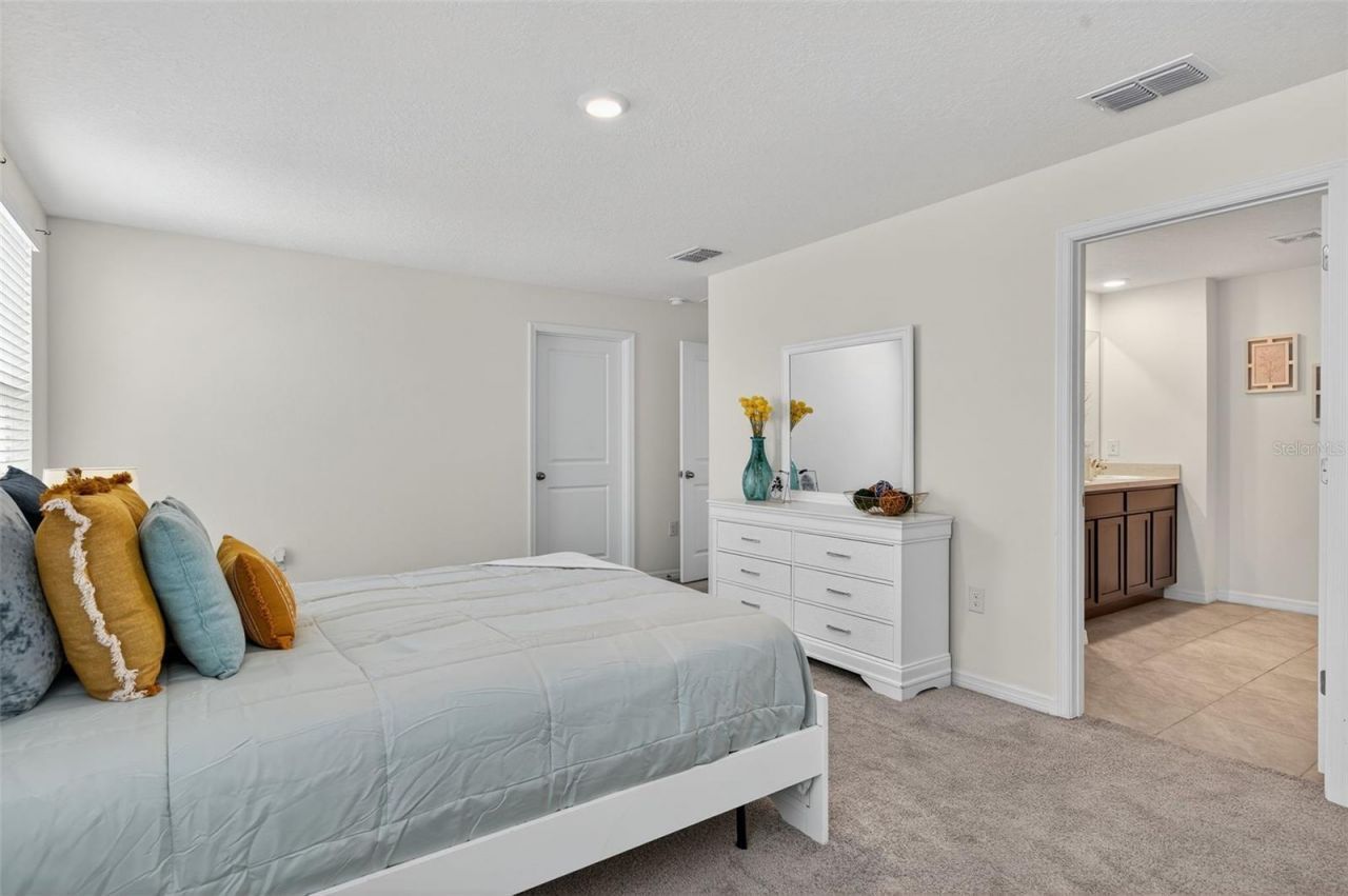 3819 Mannered Gold Avenue, Bradenton, FL 34208 Photo