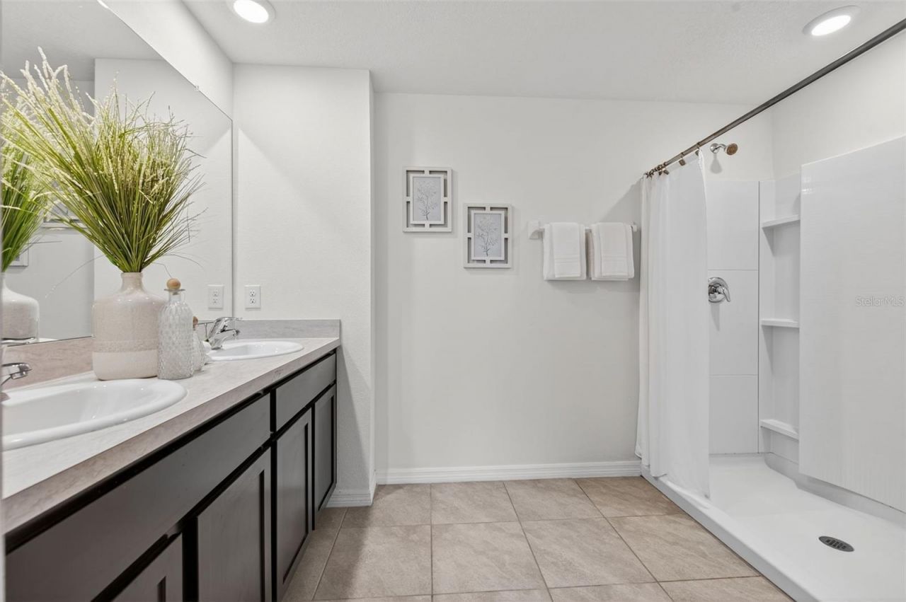 3819 Mannered Gold Avenue, Bradenton, FL 34208 Photo