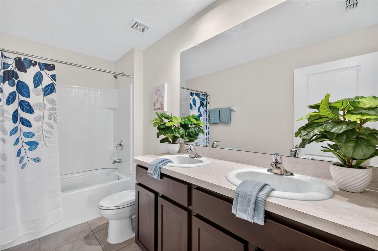 3819 Mannered Gold Avenue, Bradenton, FL 34208 Photo