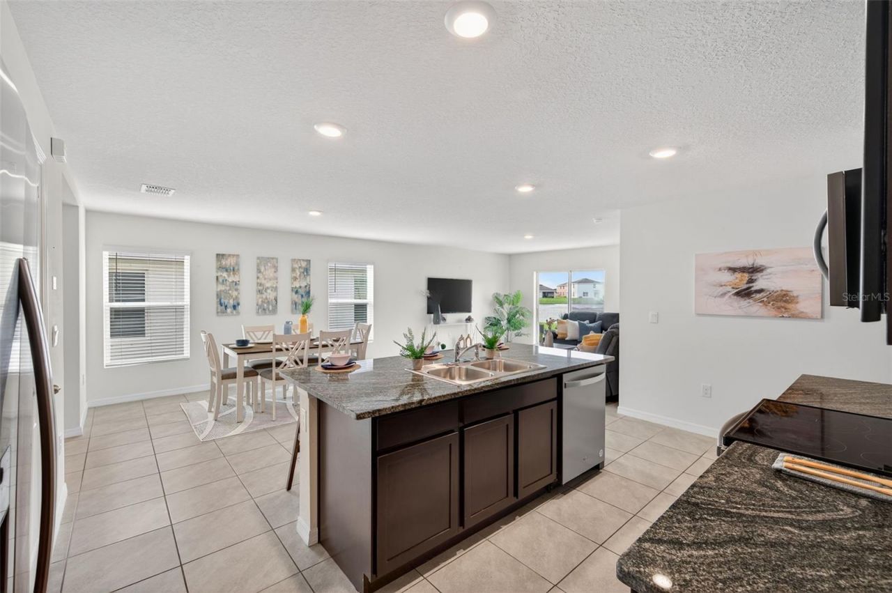 3819 Mannered Gold Avenue, Bradenton, FL 34208 Photo