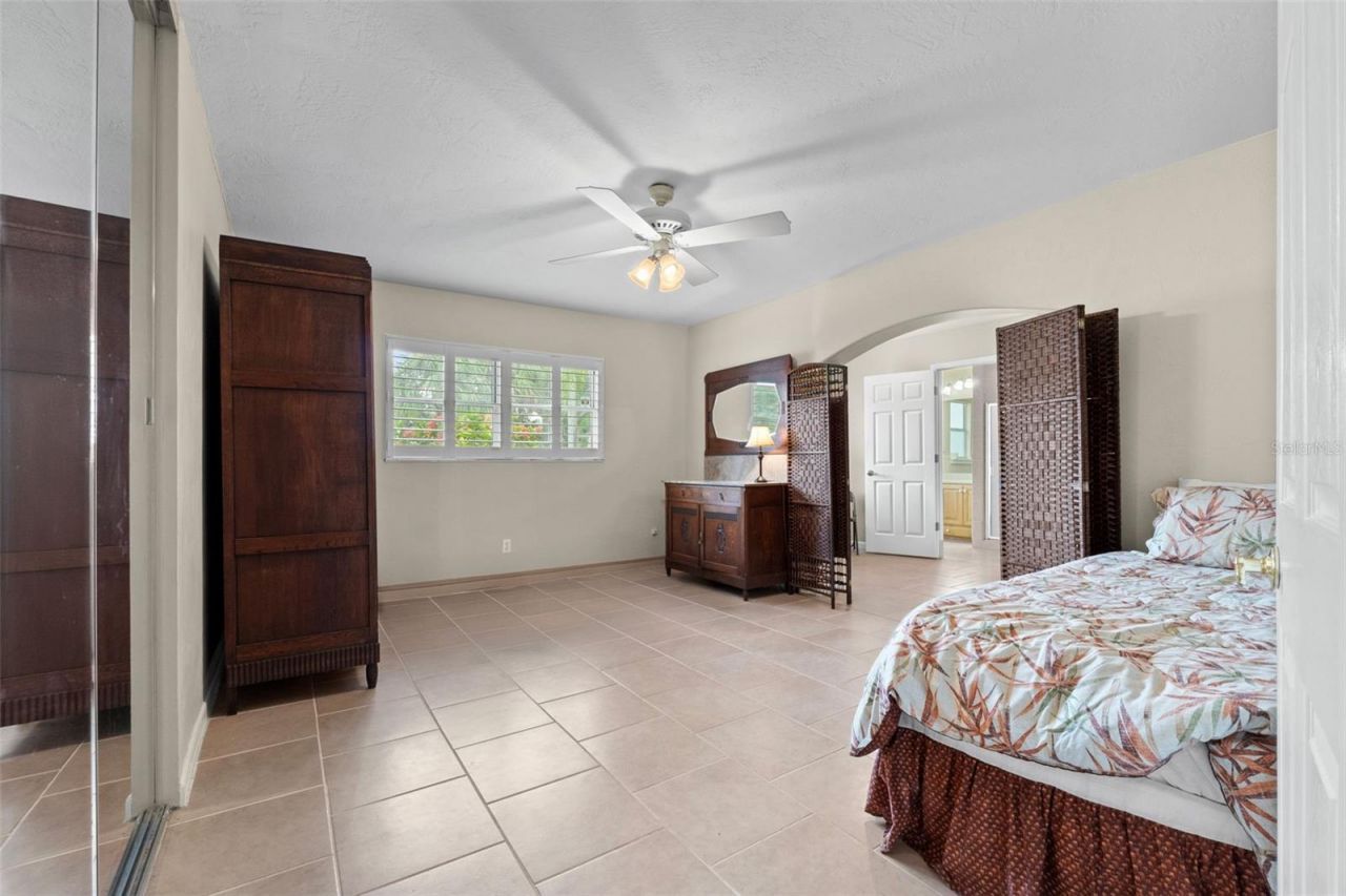 308 Manatee Drive, Ruskin, FL 33570 Photo