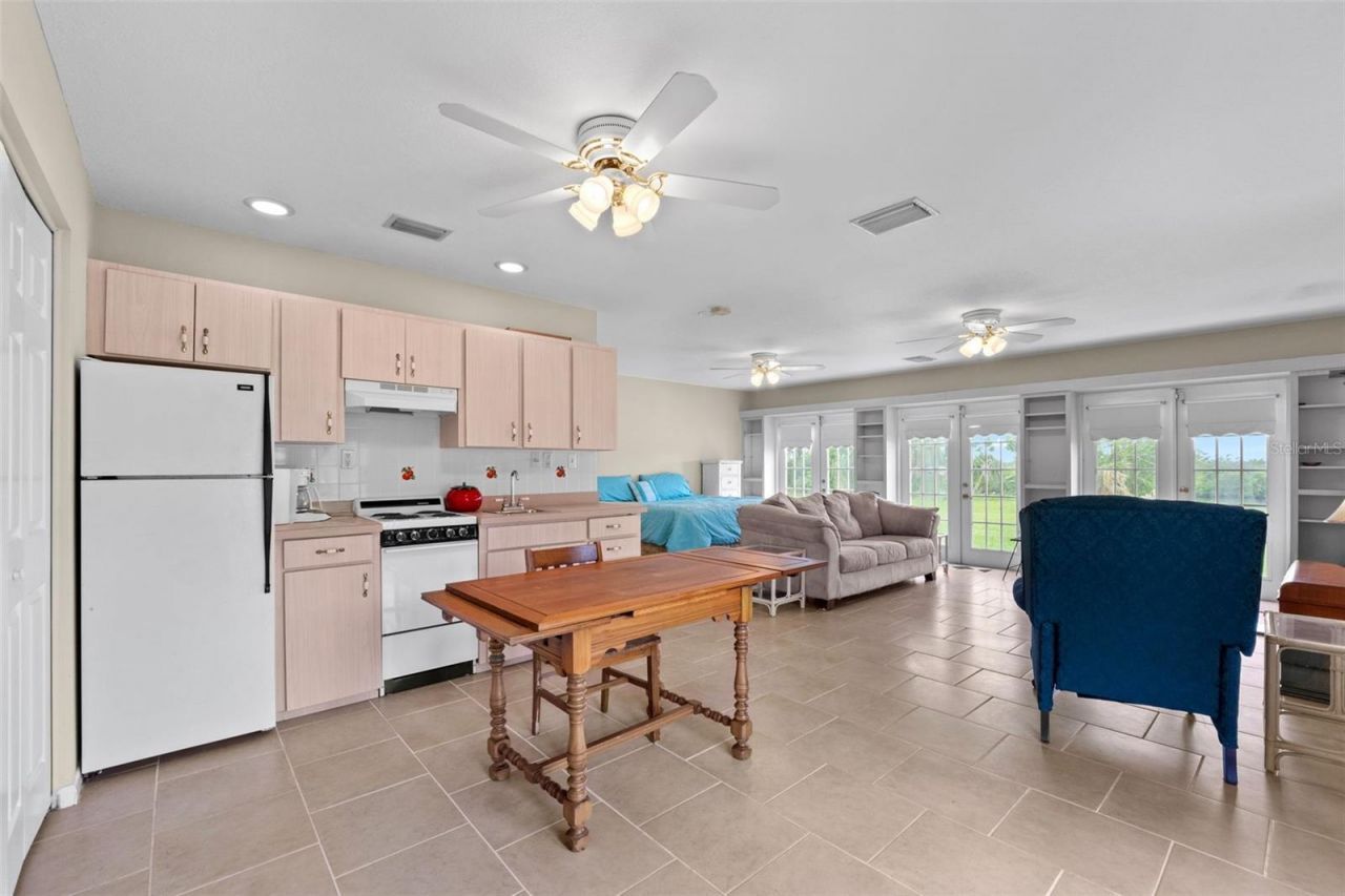 308 Manatee Drive, Ruskin, FL 33570 Photo