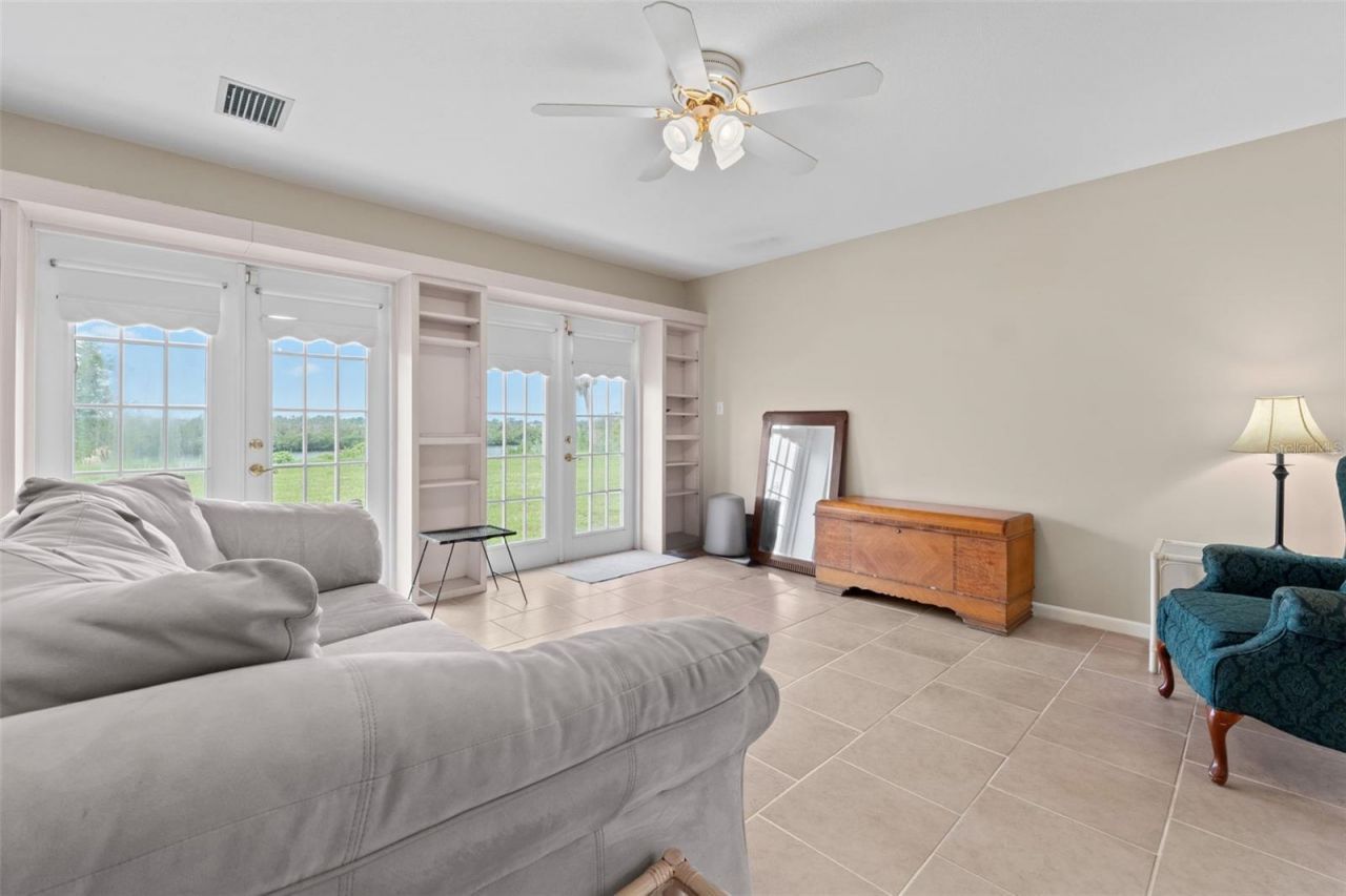 308 Manatee Drive, Ruskin, FL 33570 Photo