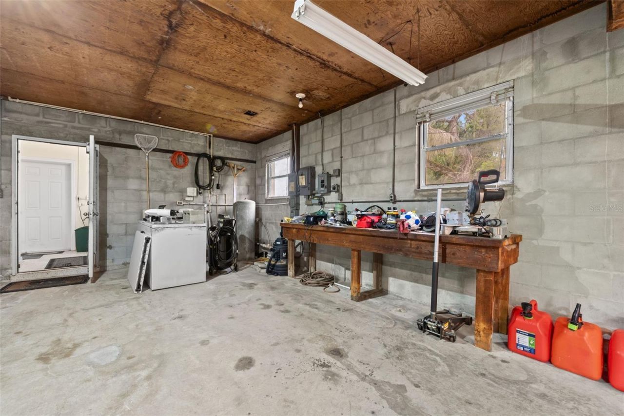 308 Manatee Drive, Ruskin, FL 33570 Photo