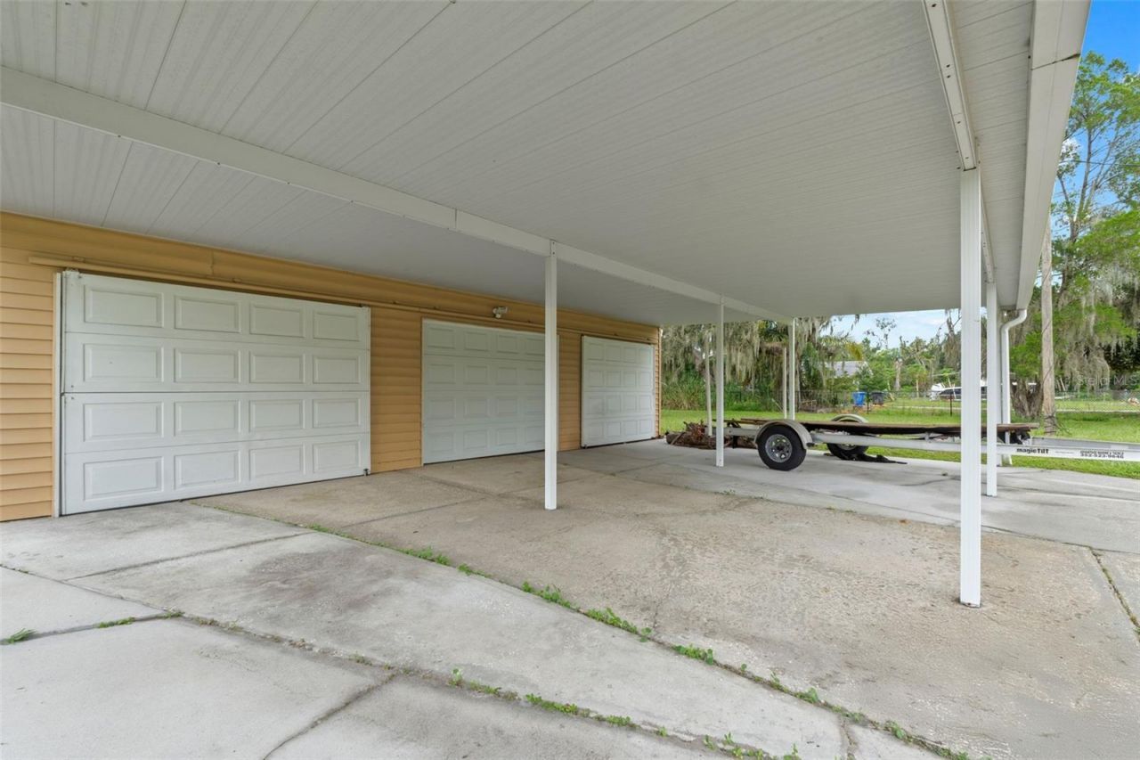 308 Manatee Drive, Ruskin, FL 33570 Photo