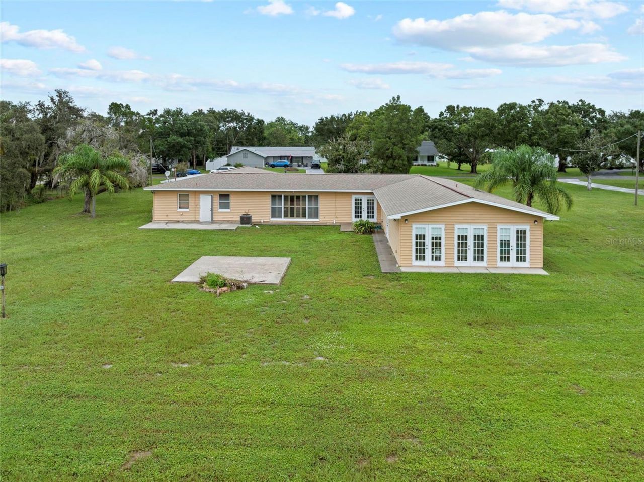 308 Manatee Drive, Ruskin, FL 33570 Photo