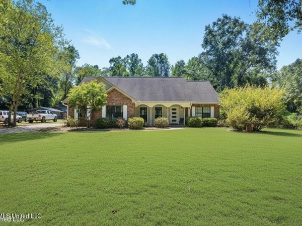 51 Nobles Road, Sumrall, MS 39482