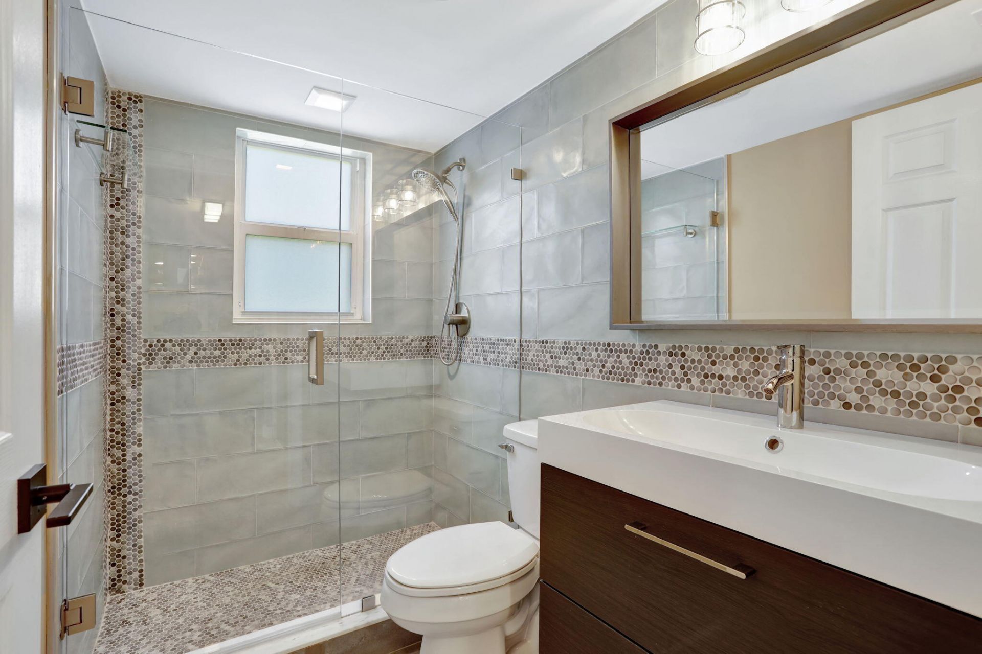 7800 NW 18th Street, Unit 201, Margate, FL 33063 Photo