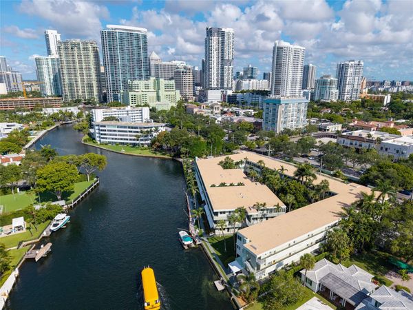 1000 SE 4th St, Unit 117 &, Fort Lauderdale, FL 33301