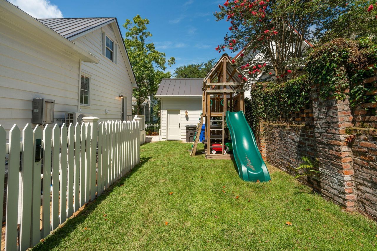 133 Mary Street Photo 81