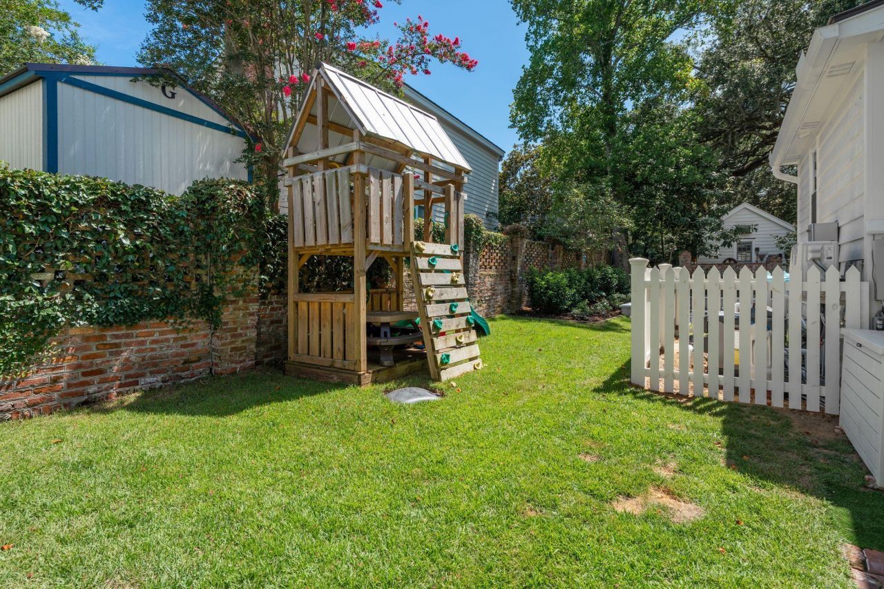 133 Mary Street Photo 82