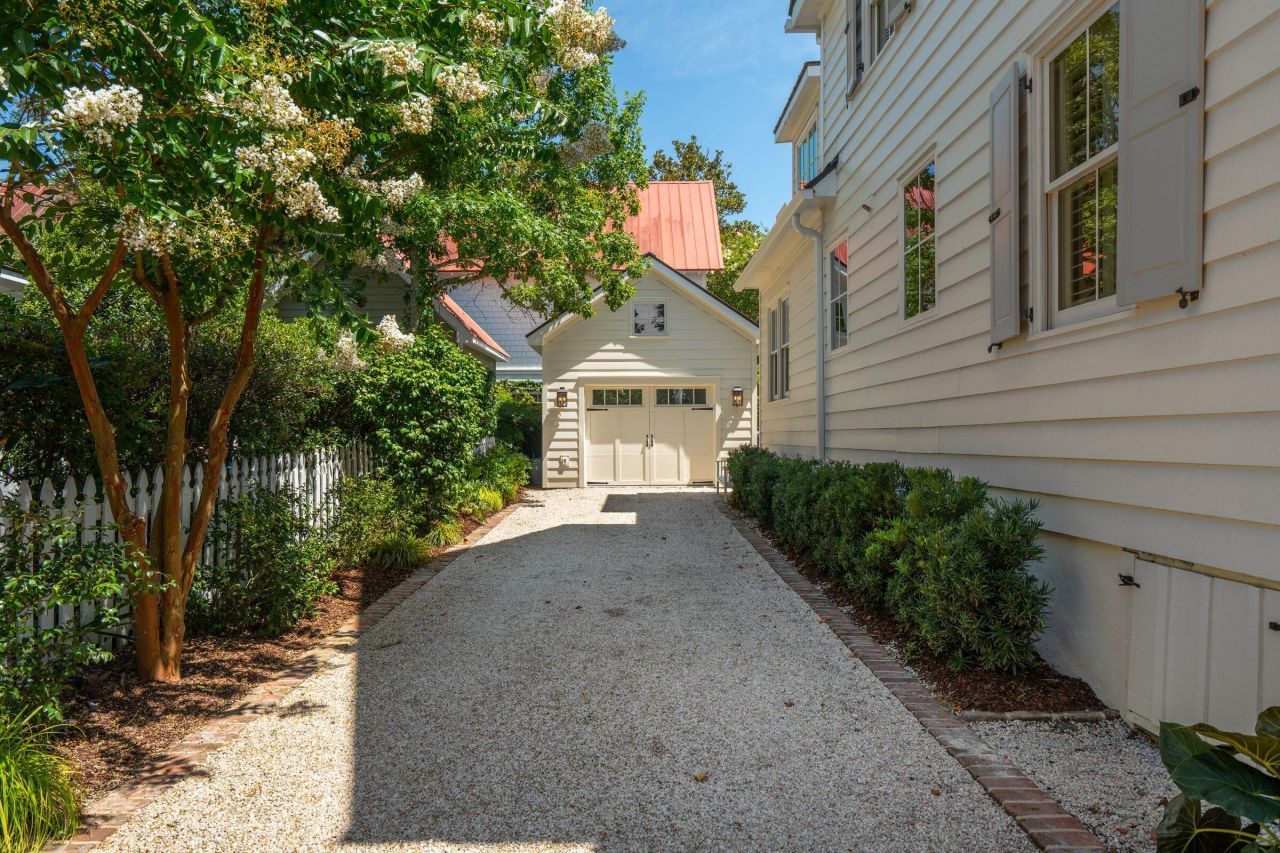 133 Mary Street Photo 83