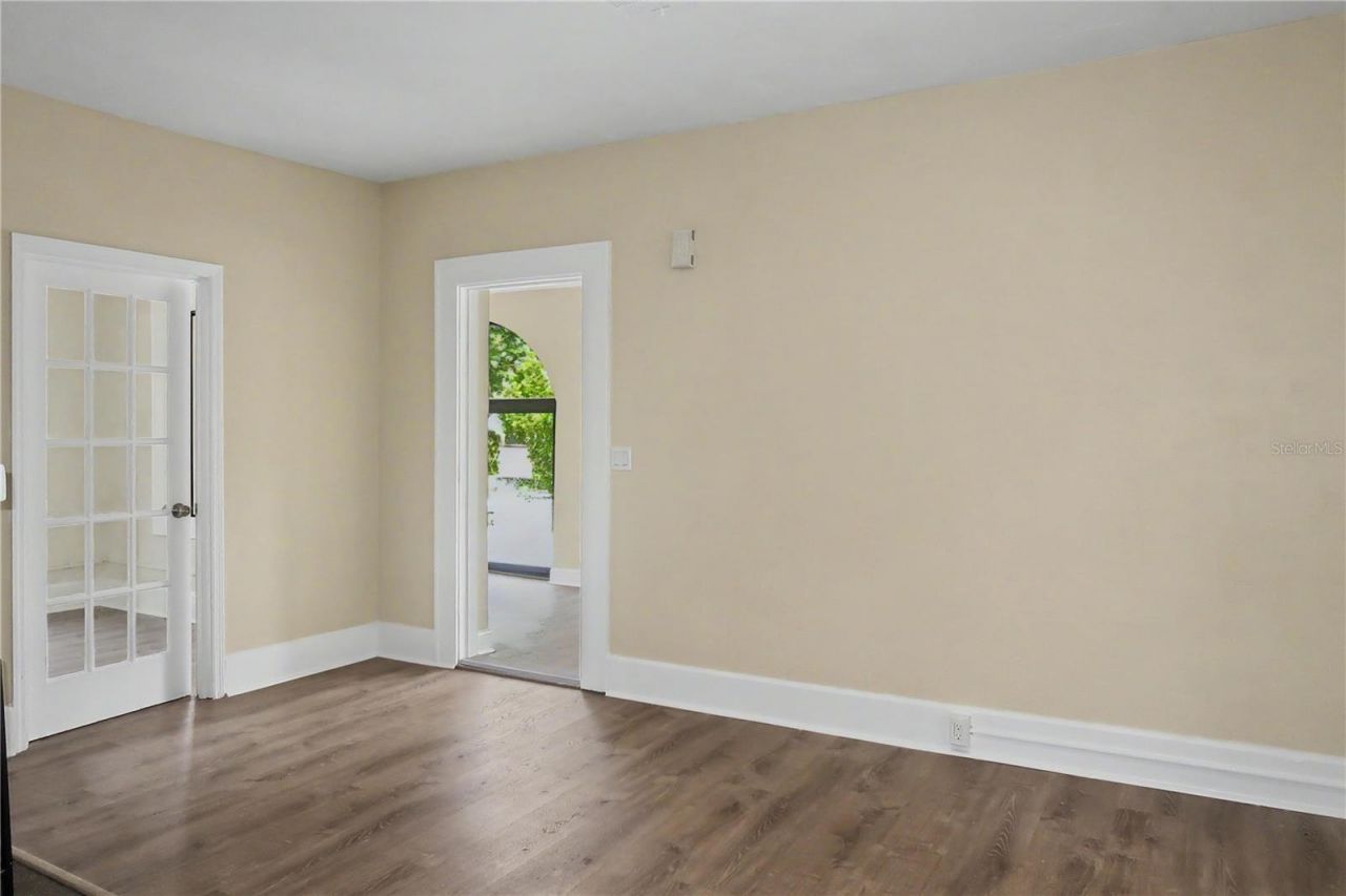 526 Kirkwood Terrace N, Saint Petersburg, FL 33701 Photo