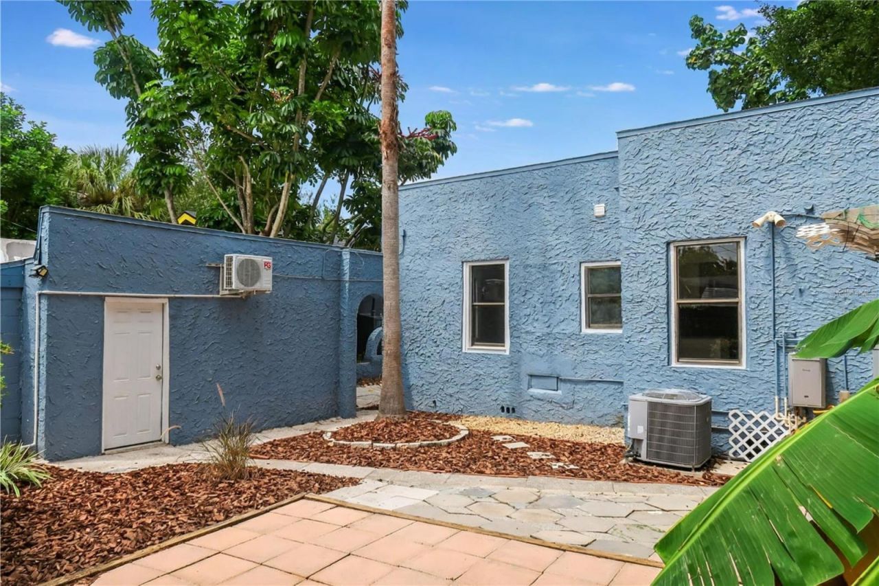 526 Kirkwood Terrace N, Saint Petersburg, FL 33701 Photo