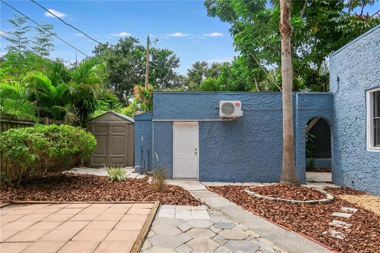 526 Kirkwood Terrace N, Saint Petersburg, FL 33701 Photo