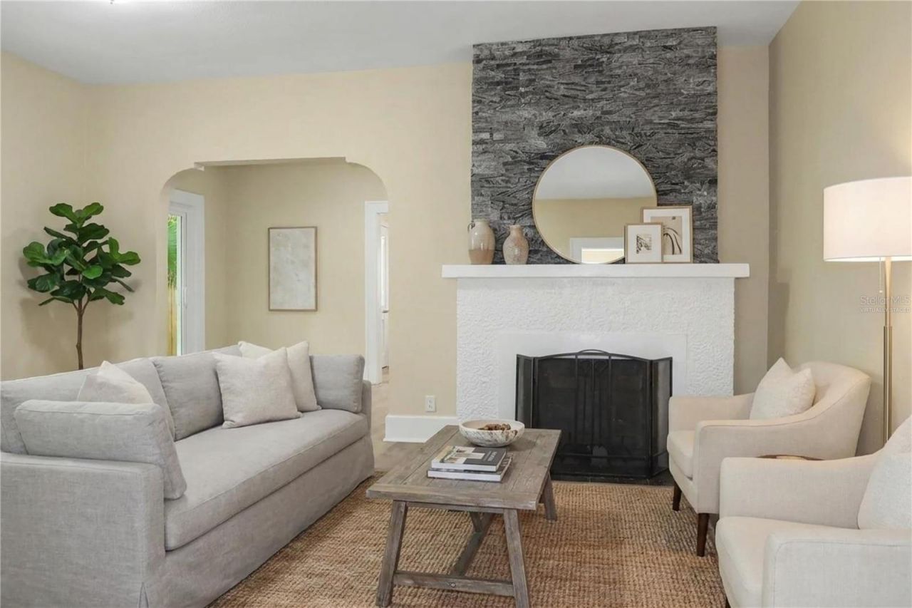526 Kirkwood Terrace N, Saint Petersburg, FL 33701 Photo