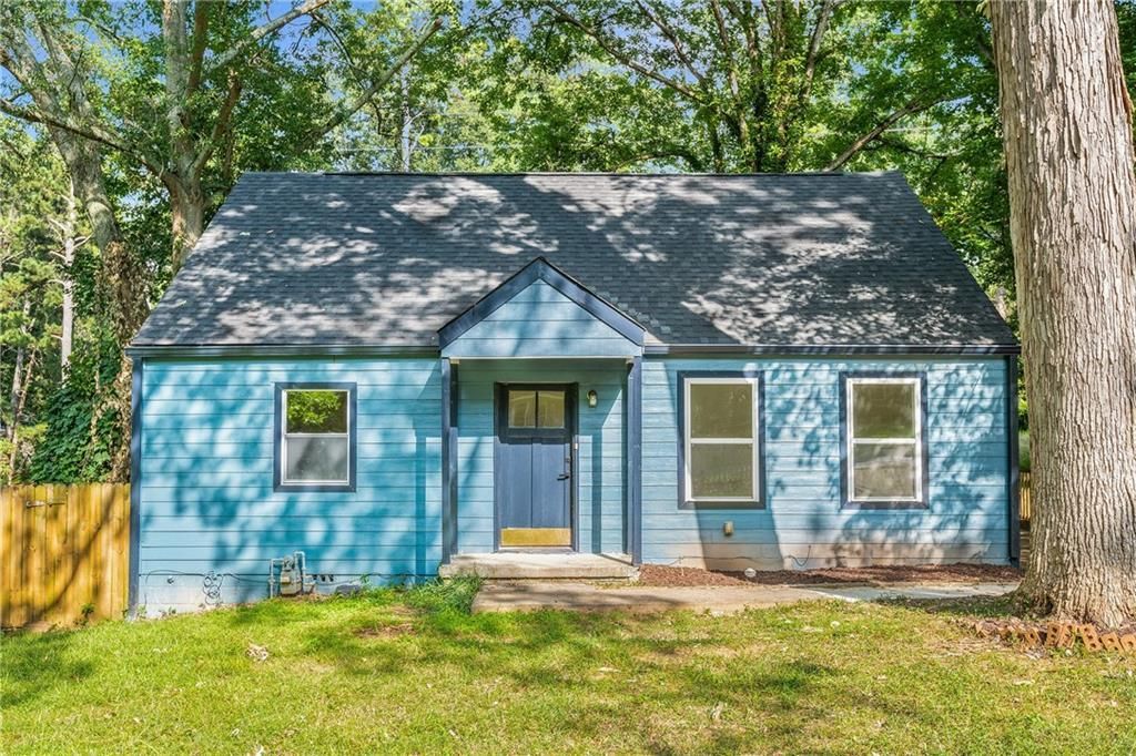 2146 Pinehurst Drive, Atlanta, GA 30344 Main Photo