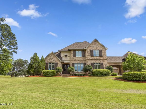 430 Johnstone Drive, Madison, MS 39110